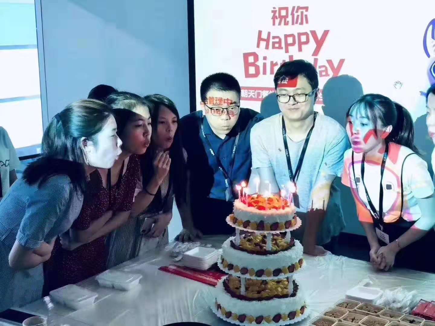 九月生日會遇上中秋宴，雙倍關(guān)懷雙倍幸福！