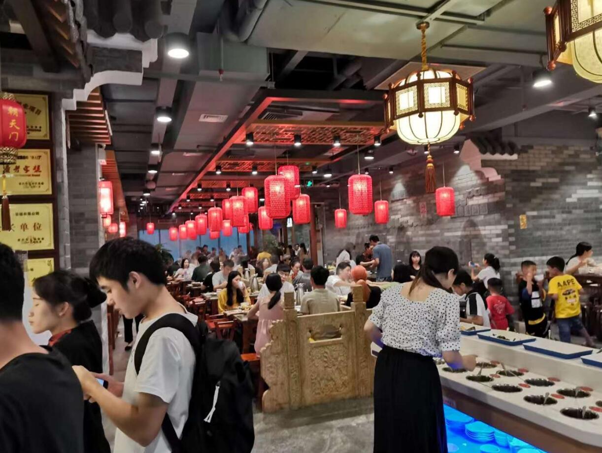 臨汾開火鍋加盟店，遇到同行搶生意怎么辦？